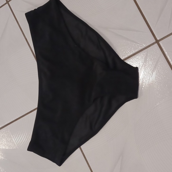 4/$60 New Basic Black Bikini Bottom - Size 1X (US16) - Picture 1 of 5